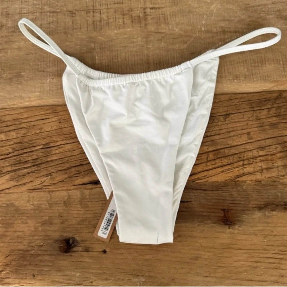 SKIMS Recycled Swim String Bikini Bottom M